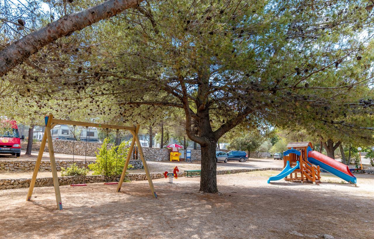 Victoria Mobilehome Jezera Village Holiday Resort Bagian luar foto