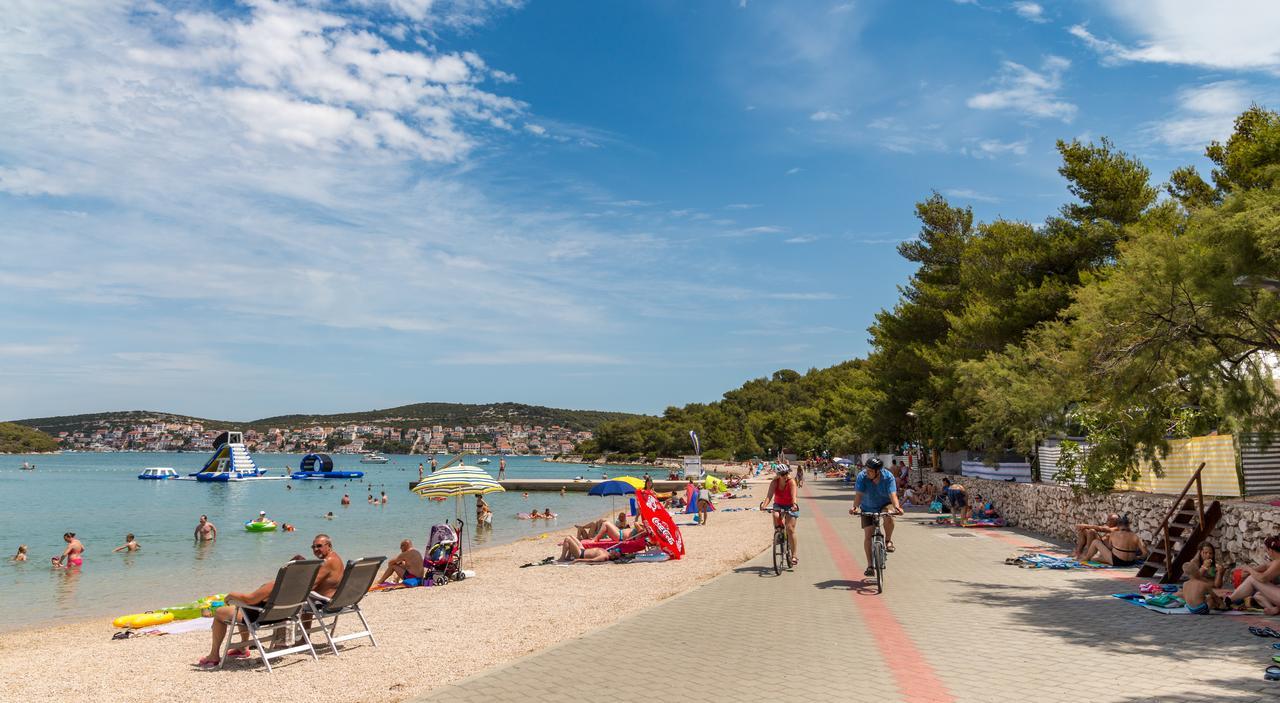 Victoria Mobilehome Jezera Village Holiday Resort Bagian luar foto